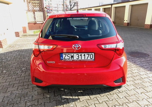 Toyota Yaris cena 53900 przebieg: 21022, rok produkcji 2017 z Świnoujście małe 667